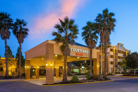 Courtyard by Marriott Fairfield Napa Valley Area Vending Machine Location