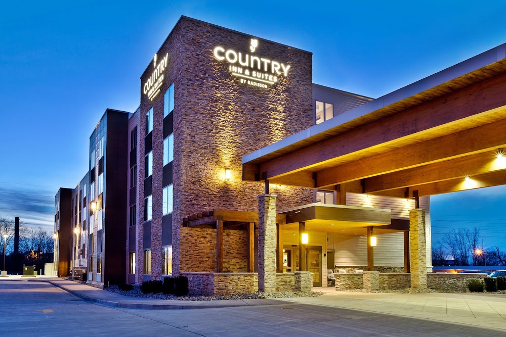 Country Inn & Suites by Radisson, Springfield Southeast Vending Machine Location