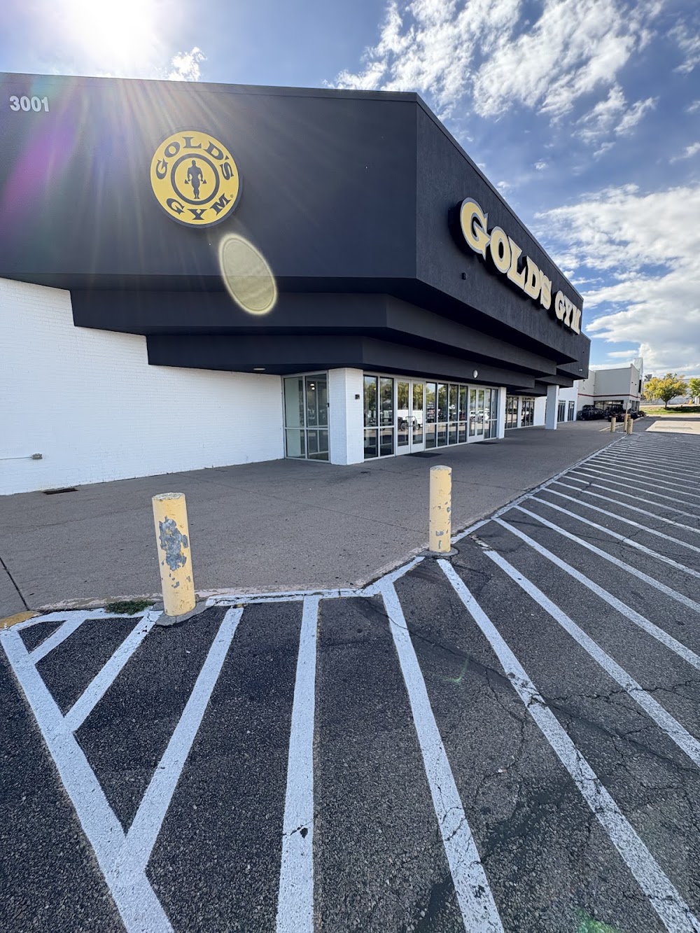 Gold's Gym Greeley Vending Machine Location