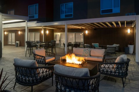 TownePlace Suites by Marriott Atlanta Fairburn Vending Machine Location