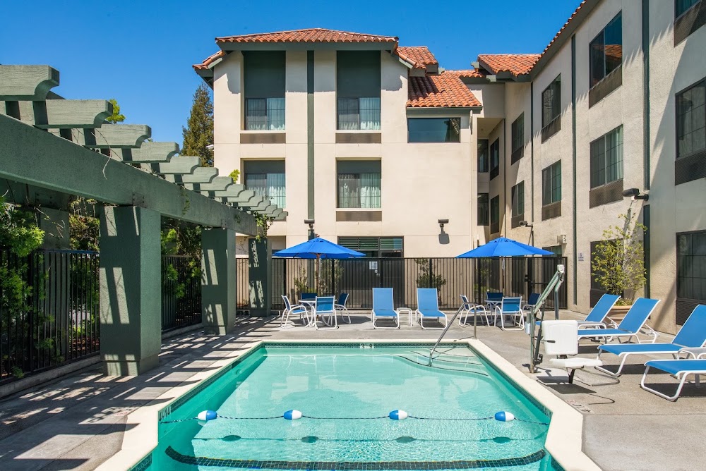 Holiday Inn Express & Suites Santa Clara - Silicon Valley, an IHG Hotel Vending Machine Location