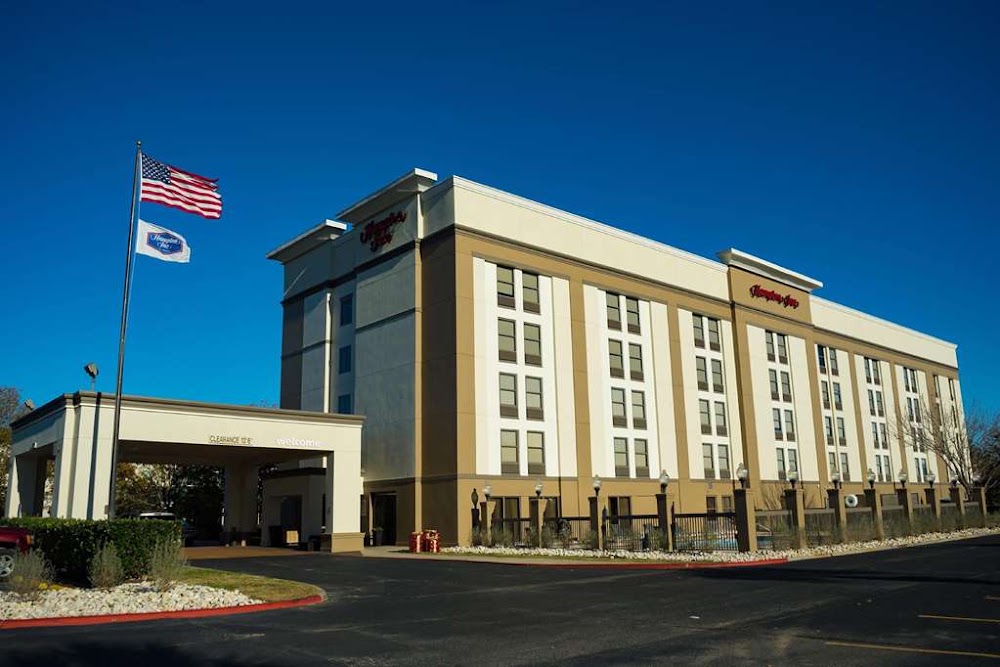 Hampton Inn Beaumont Vending Machine Location