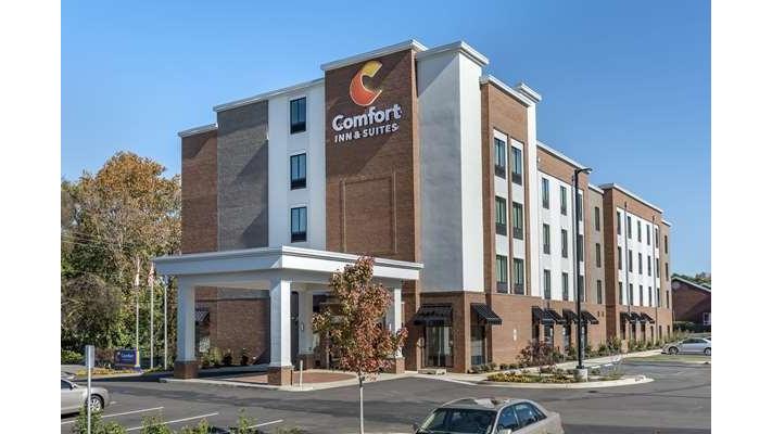 Comfort Inn & Suites Downtown near University Vending Machine Location