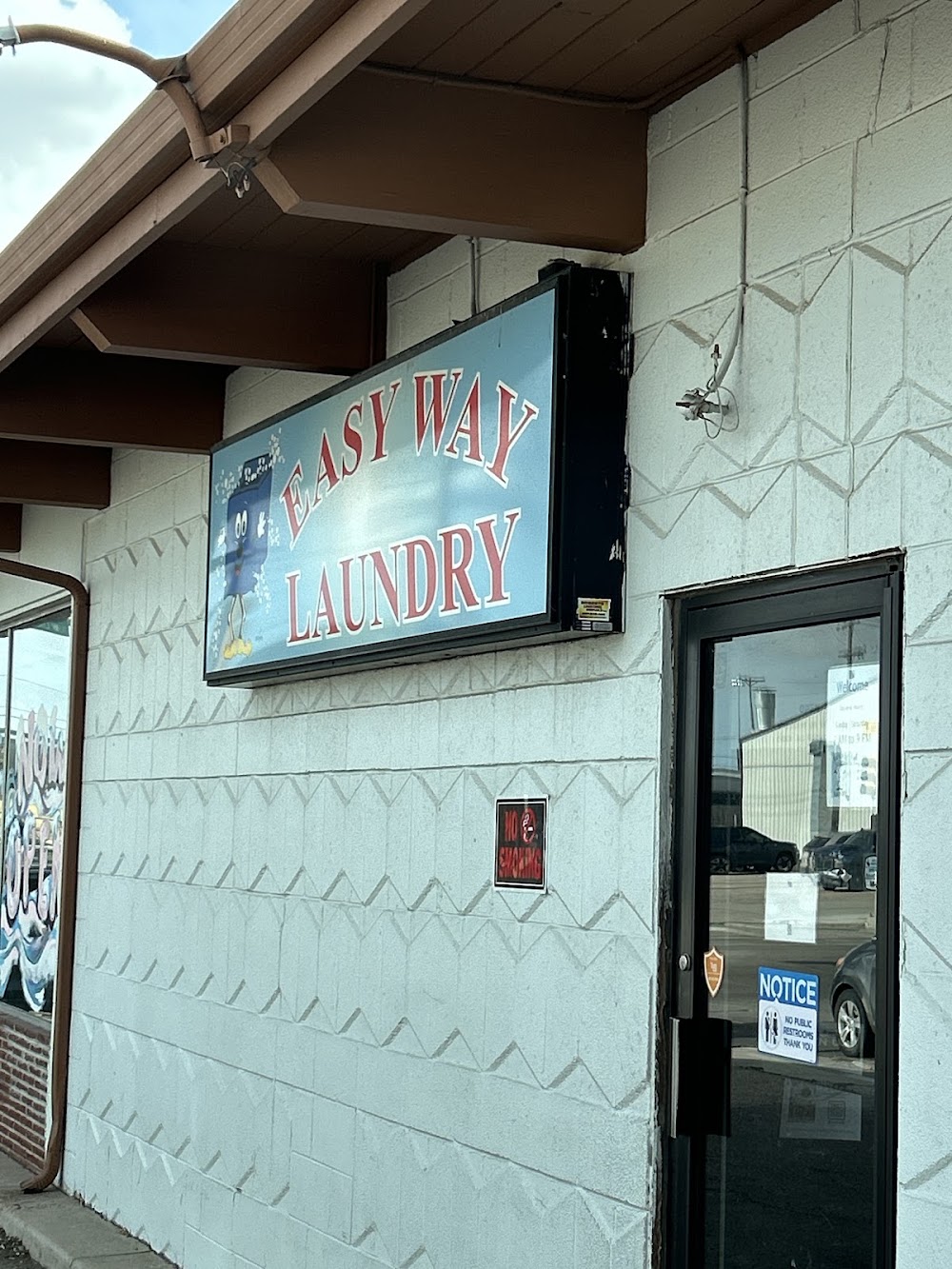 Easy Way Laundry Vending Machine Location