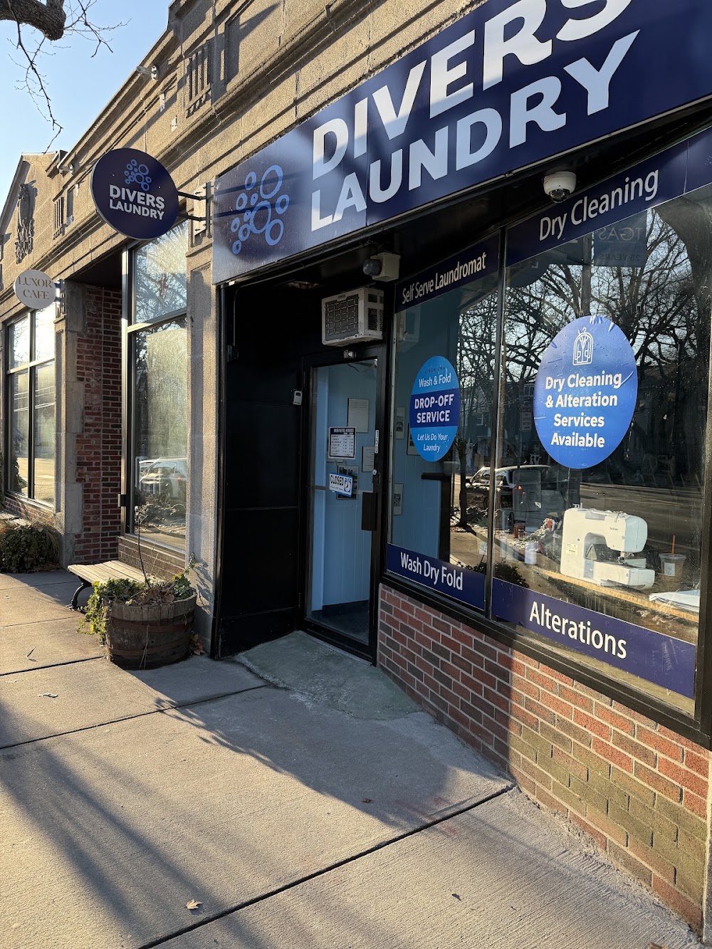 Divers Laundry Cambridge Vending Machine Location