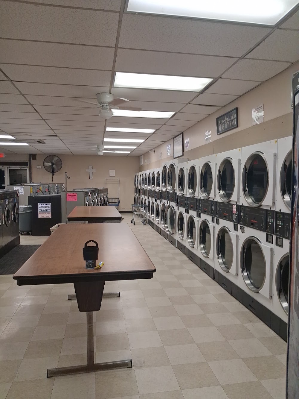 Maple Leaf Laundromat Vending Machine Location