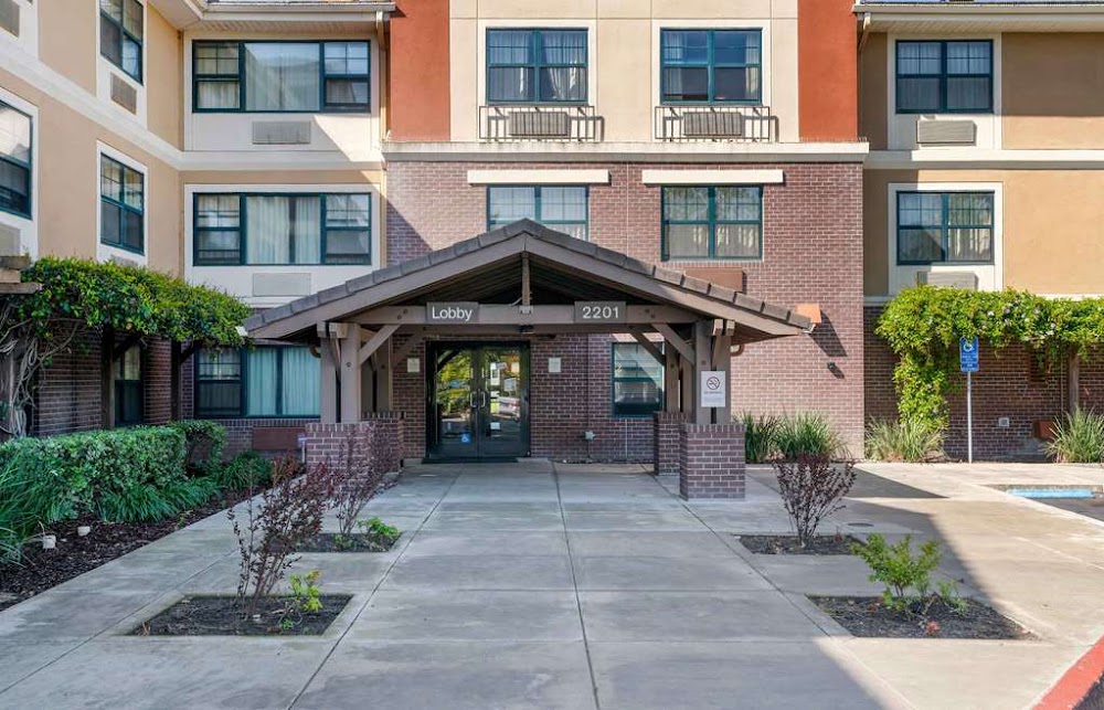 Extended Stay America Suites- Sacramento - Elk Grove Vending Machine Location
