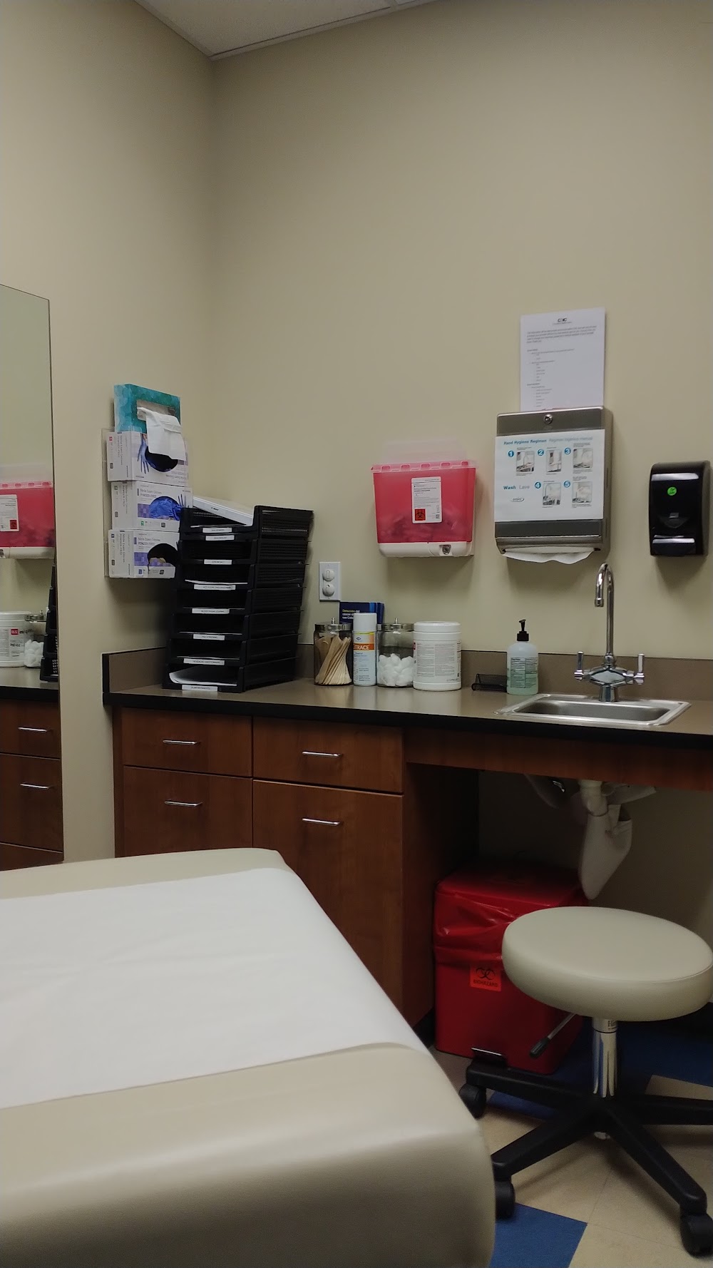 Community Health Centers - Del Valle Vending Machine Location