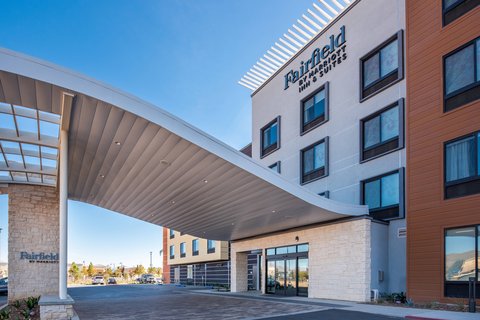 Fairfield by Marriott Inn & Suites Menifee Vending Machine Location