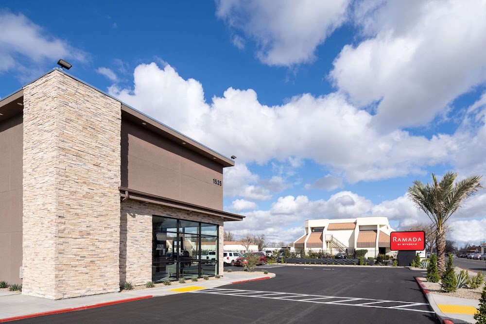 Ramada by Wyndham Modesto Yosemite Area Vending Machine Location