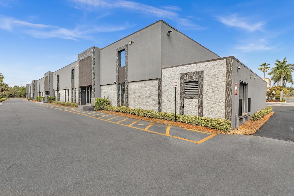Pompano Executive Rentals Vending Machine Location