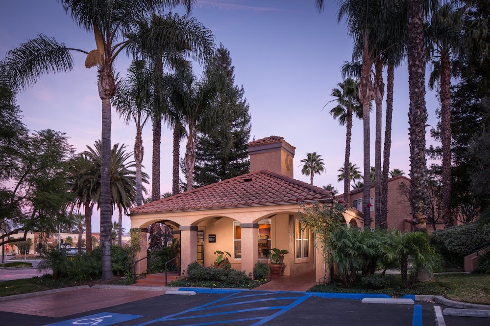 Shadow Ridge Apartment Homes Vending Machine Location