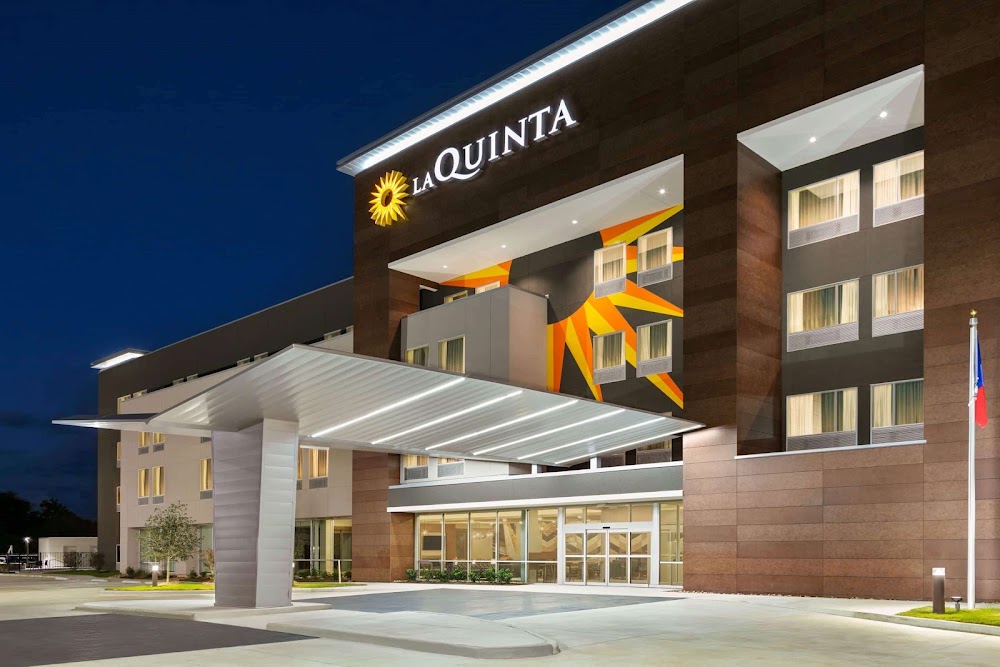 La Quinta Inn & Suites by Wyndham College Station North Vending Machine Location