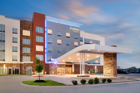 Fairfield by Marriott Inn & Suites Houston League City Vending Machine Location