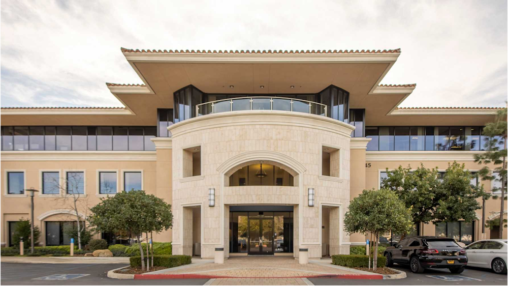 Regus - Westlake Village - Westlake Park Place Vending Machine Location