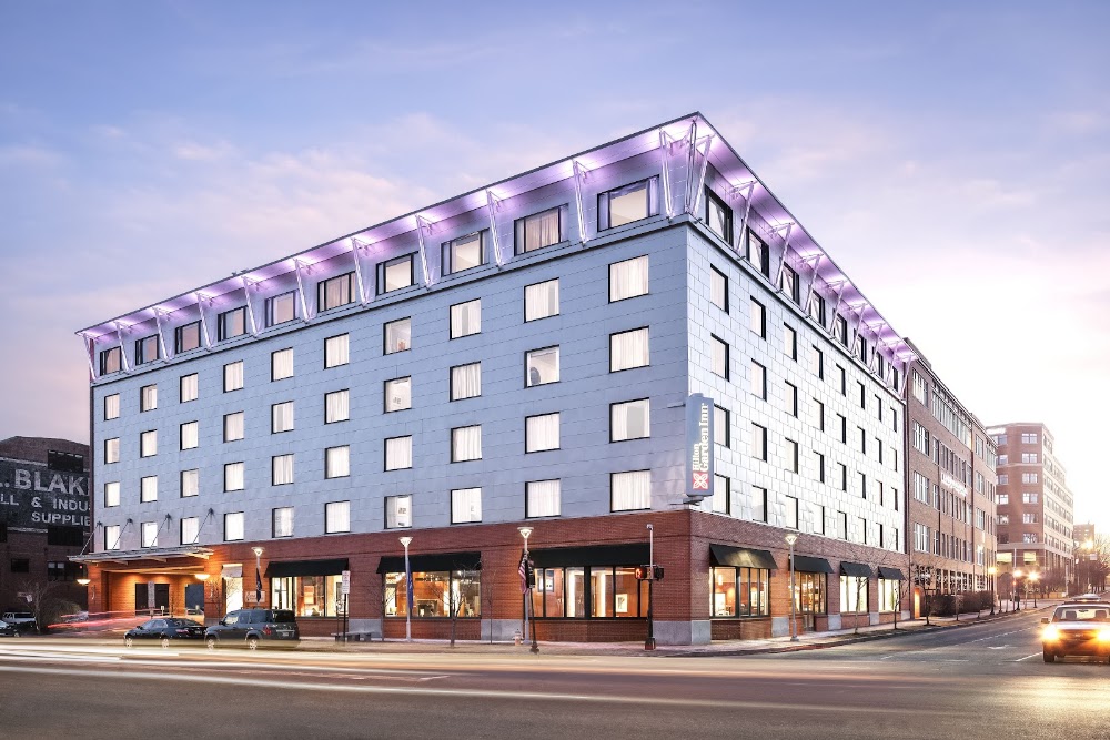 Hilton Garden Inn Portland Downtown Waterfront Vending Machine Location