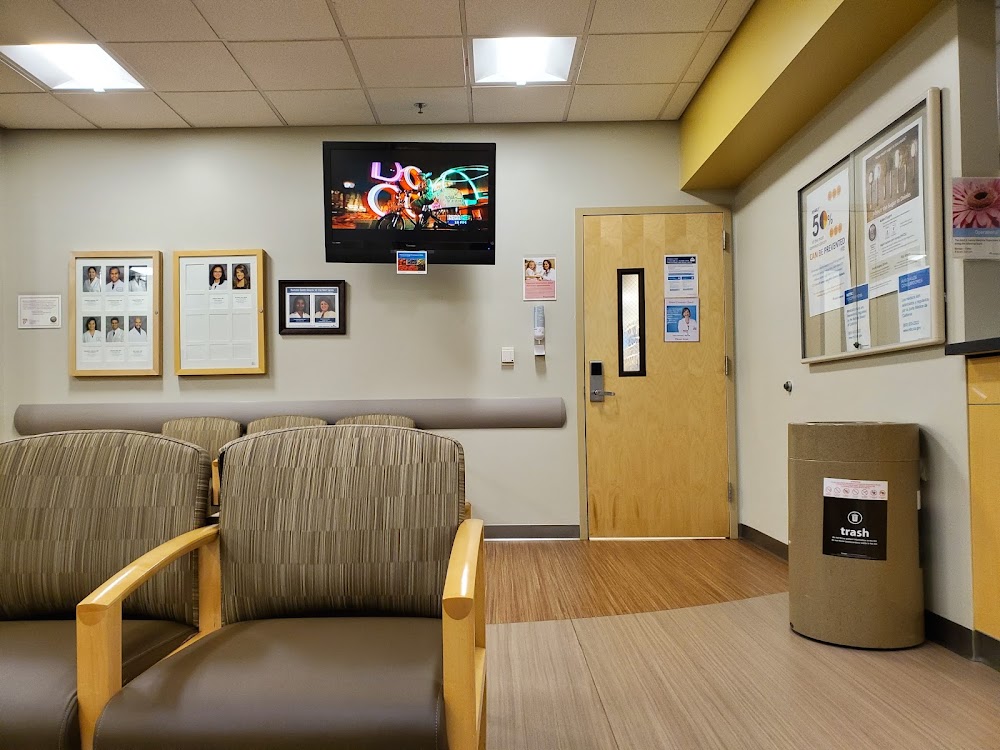 Kaiser Permanente Modesto Medical Center and Medical Offices Vending Machine Location