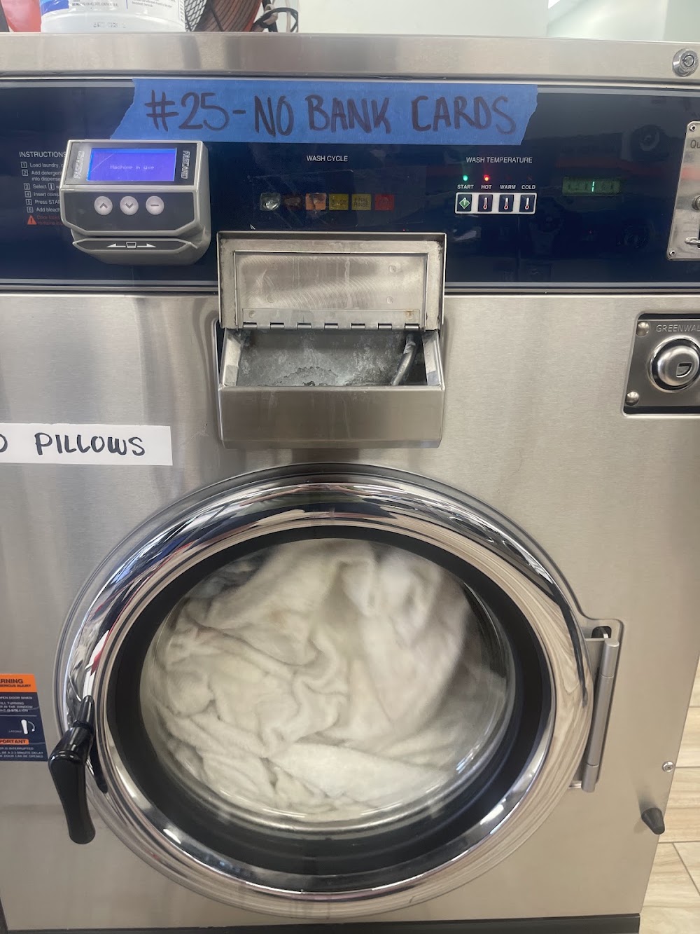 Toms Wash & Fold Vending Machine Location