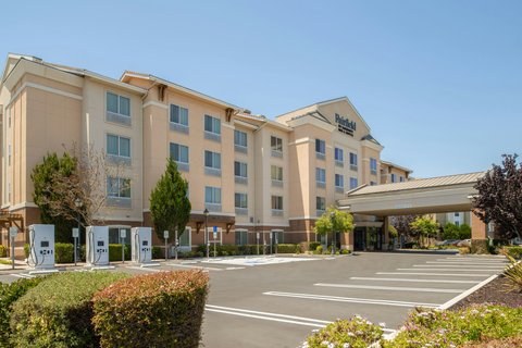 Fairfield by Marriott Inn & Suites Santa Maria Vending Machine Location