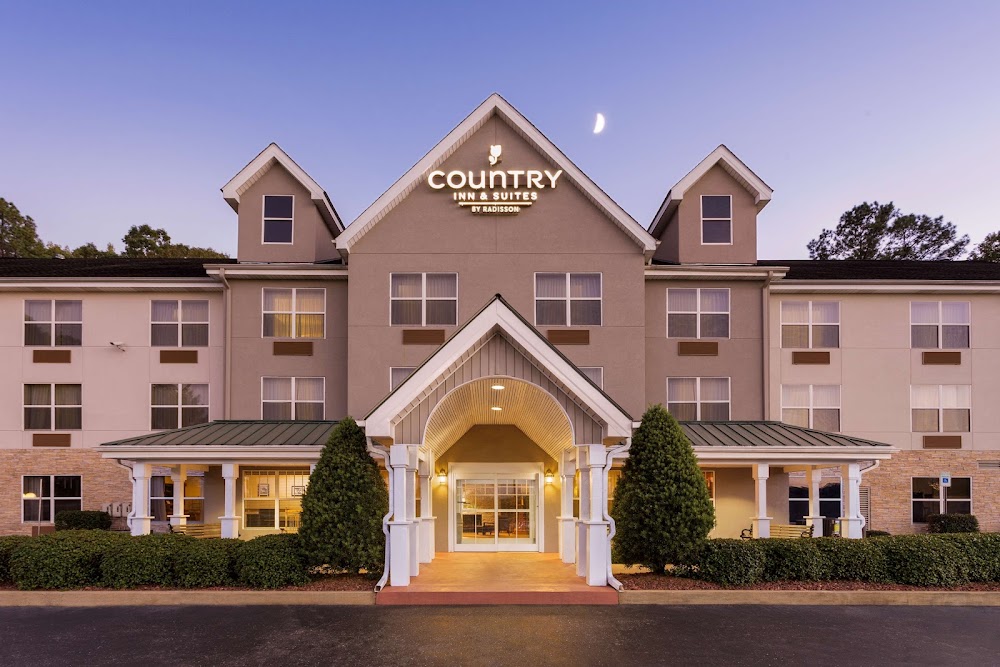 Country Inn & Suites by Radisson, Tuscaloosa, AL Vending Machine Location