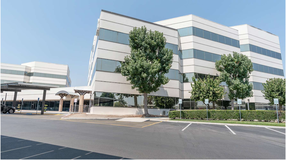Regus - Bakersfield - 4900 California Avenue Vending Machine Location