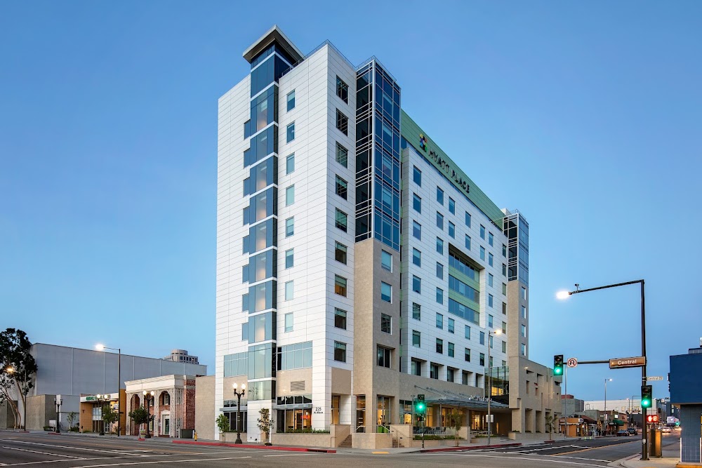 Hyatt Place Glendale / Los Angeles Vending Machine Location