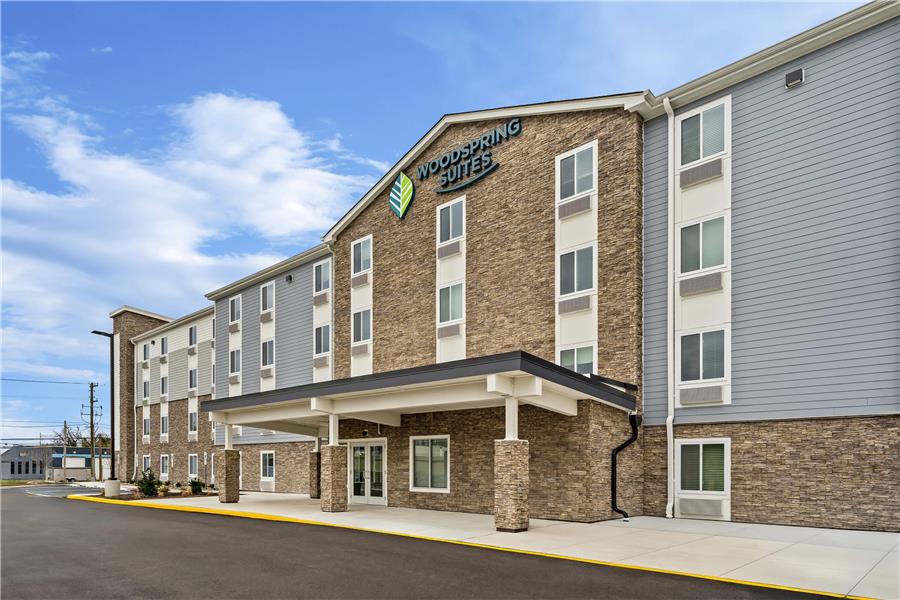 WoodSpring Suites Wilmington Riverfront Vending Machine Location
