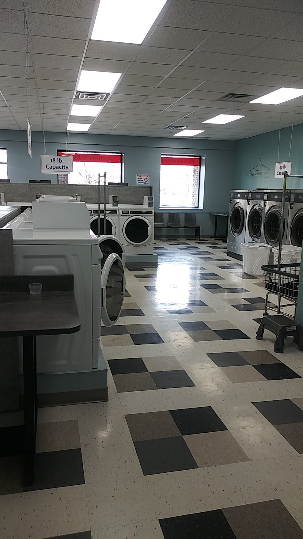 So Fresh N So Clean Laundromat Vending Machine Location
