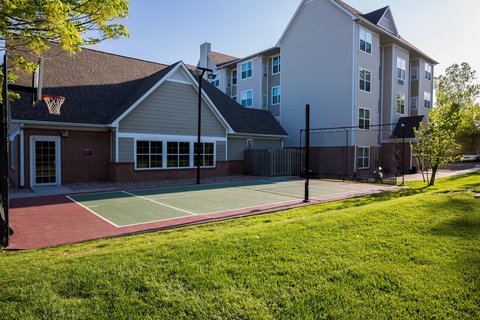 Residence Inn by Marriott Kansas City Independence Vending Machine Location