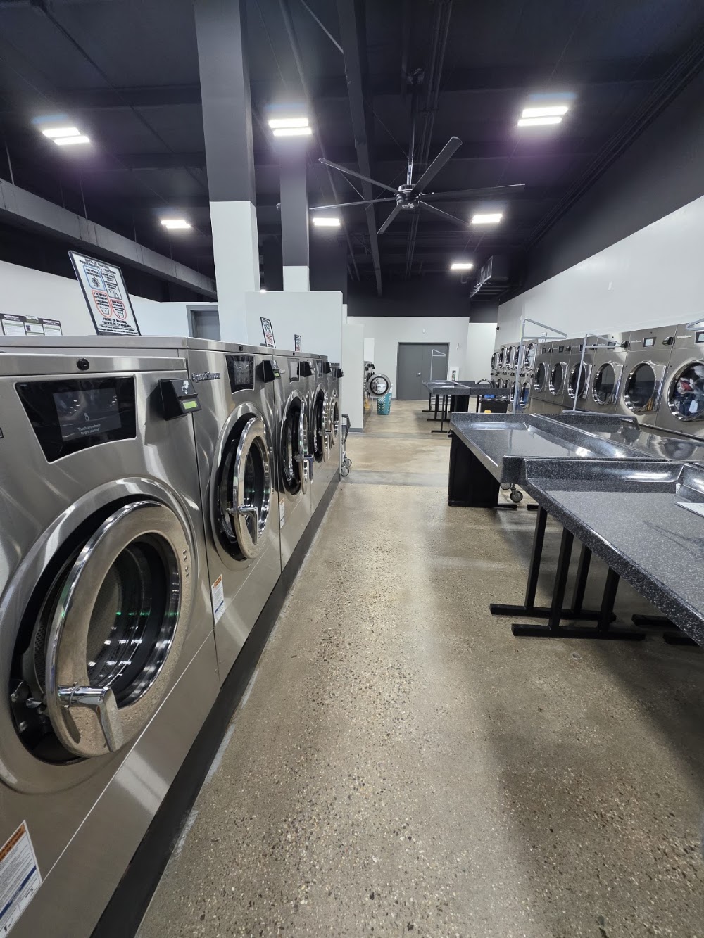 Gator Laundry Vending Machine Location