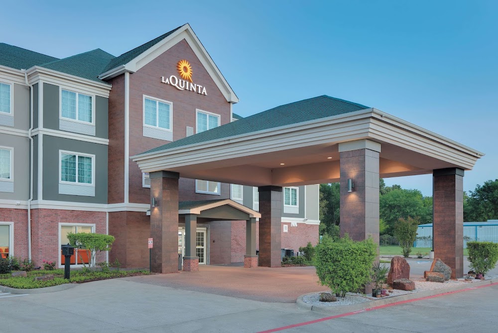 La Quinta Inn & Suites by Wyndham Tyler South Vending Machine Location
