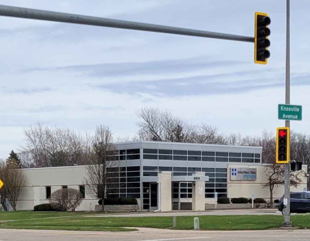Carle Health Express Care Peoria on Knoxville Vending Machine Location