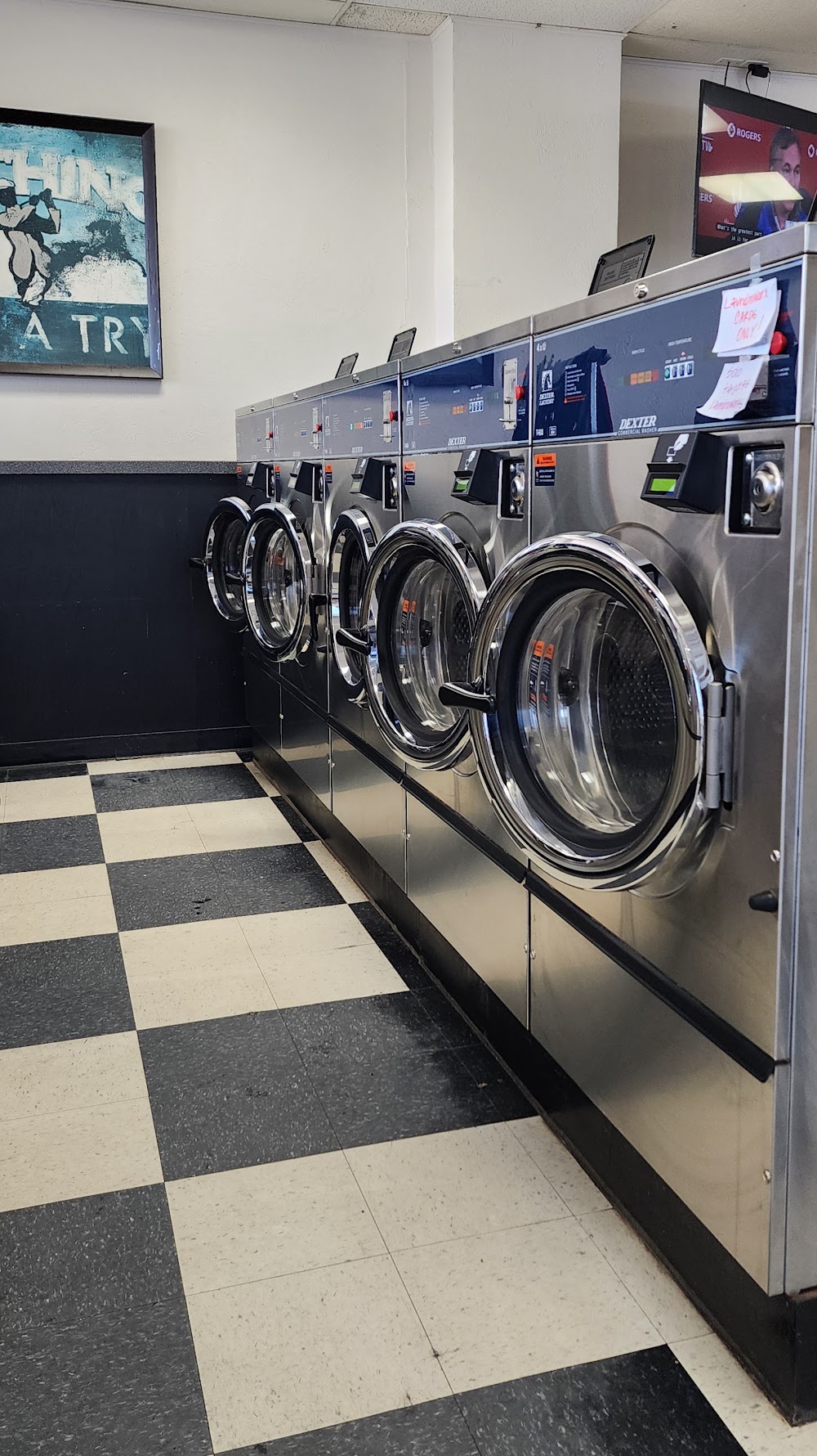 Hollywood cleaners Laundry Vending Machine Location