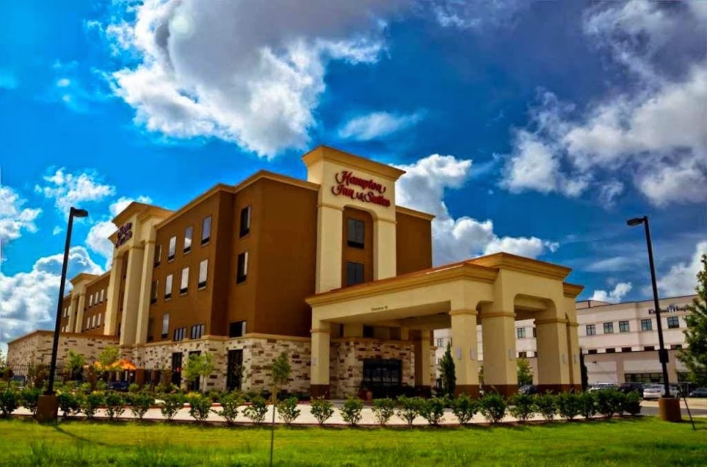 Hampton Inn & Suites Houston/Pasadena Vending Machine Location