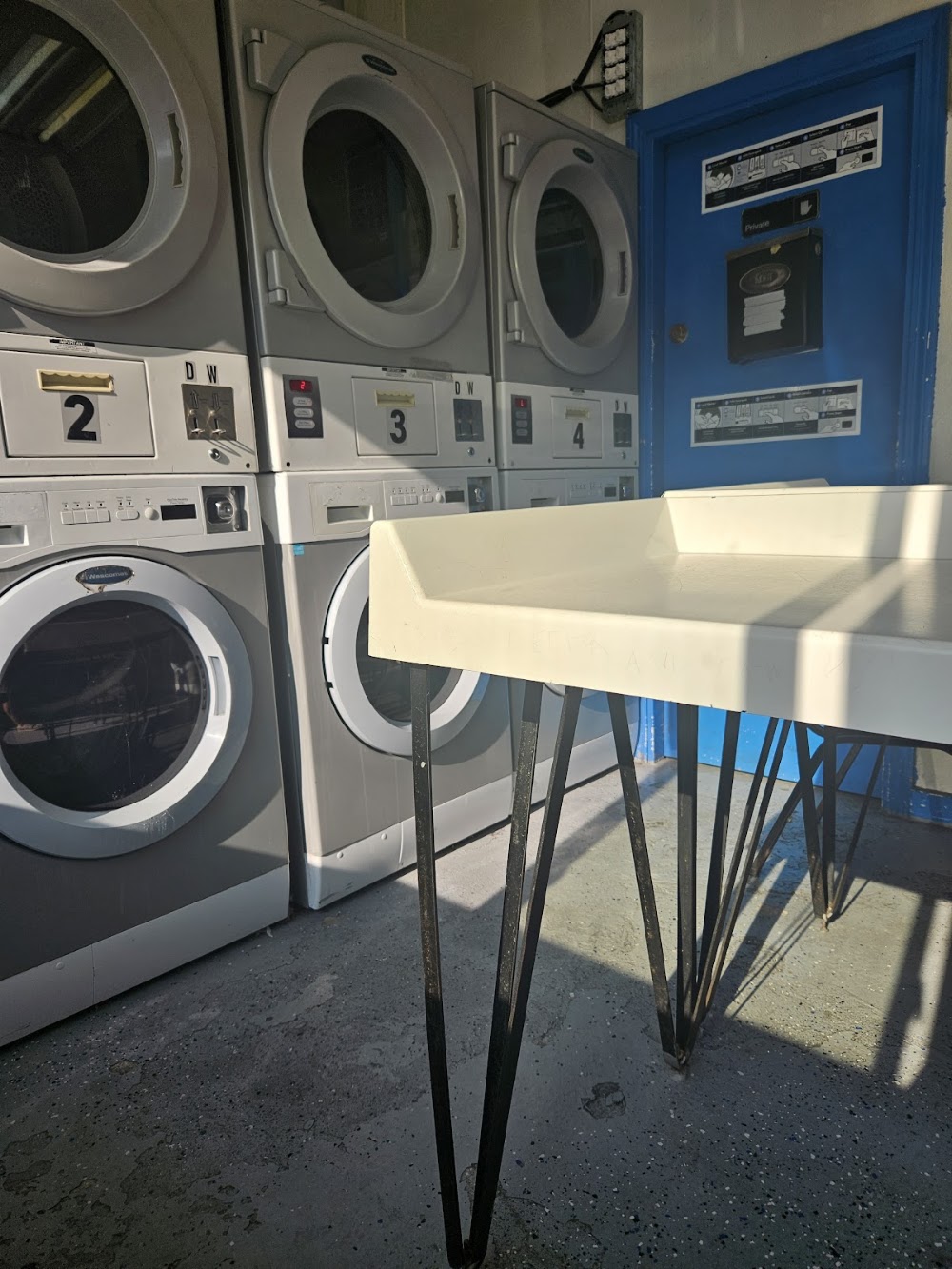 5th Street Laundromat Vending Machine Location