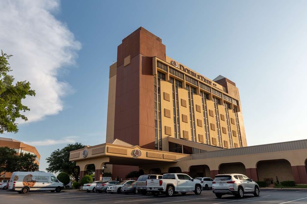 DoubleTree by Hilton Hotel Dallas - Richardson Vending Machine Location