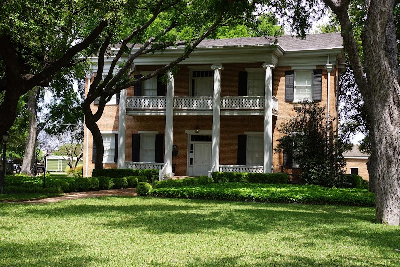 Earle-Napier-Kinnard House Vending Machine Location