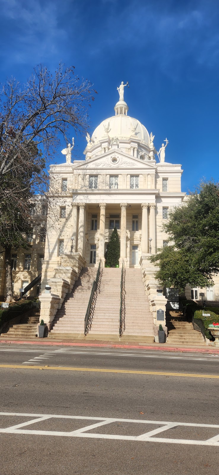 McLennan County Courthouse Vending Machine Location
