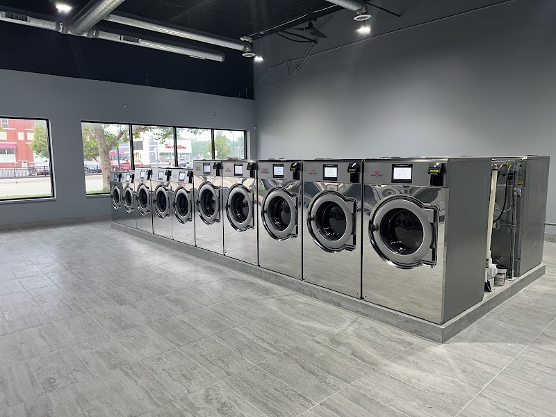 Fresh Spin Laundry, 38 W. 9 Mile Rd Vending Machine Location
