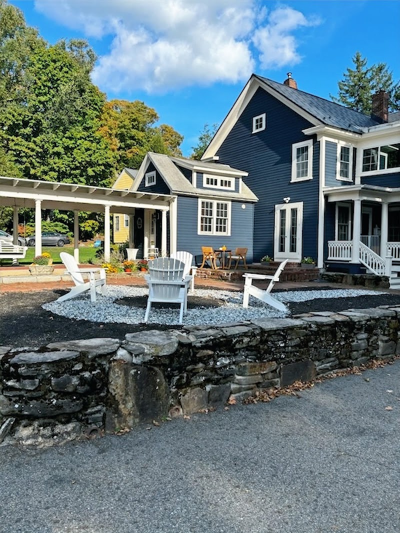 The Inn Crowd Bed and Breakfast Vending Machine Location
