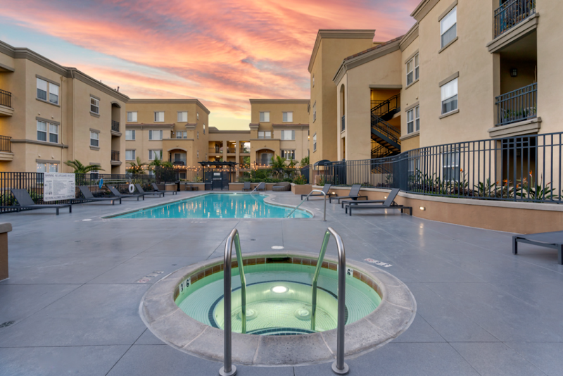 Pinnacle at Fullerton Apartments Vending Machine Location