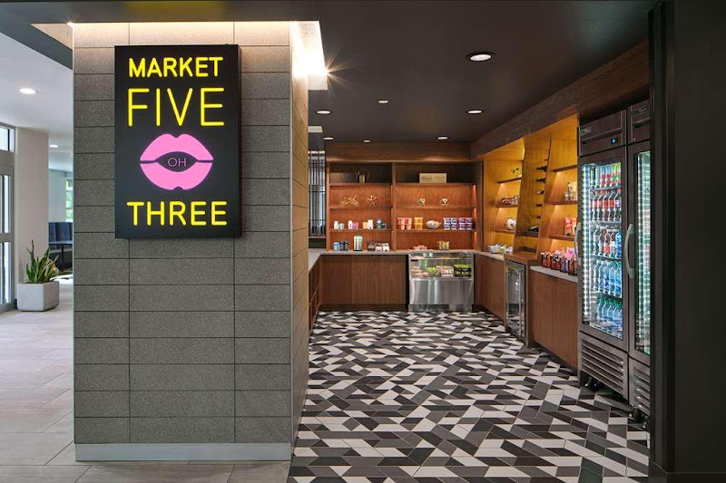 River's Edge Hotel Portland, Tapestry Collection by Hilton Vending Machine Location