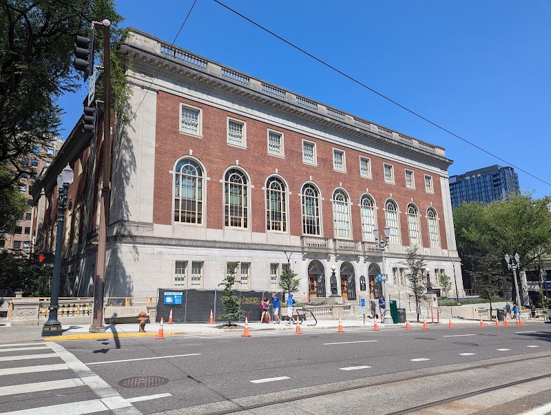 Multnomah County Central Library Vending Machine Location