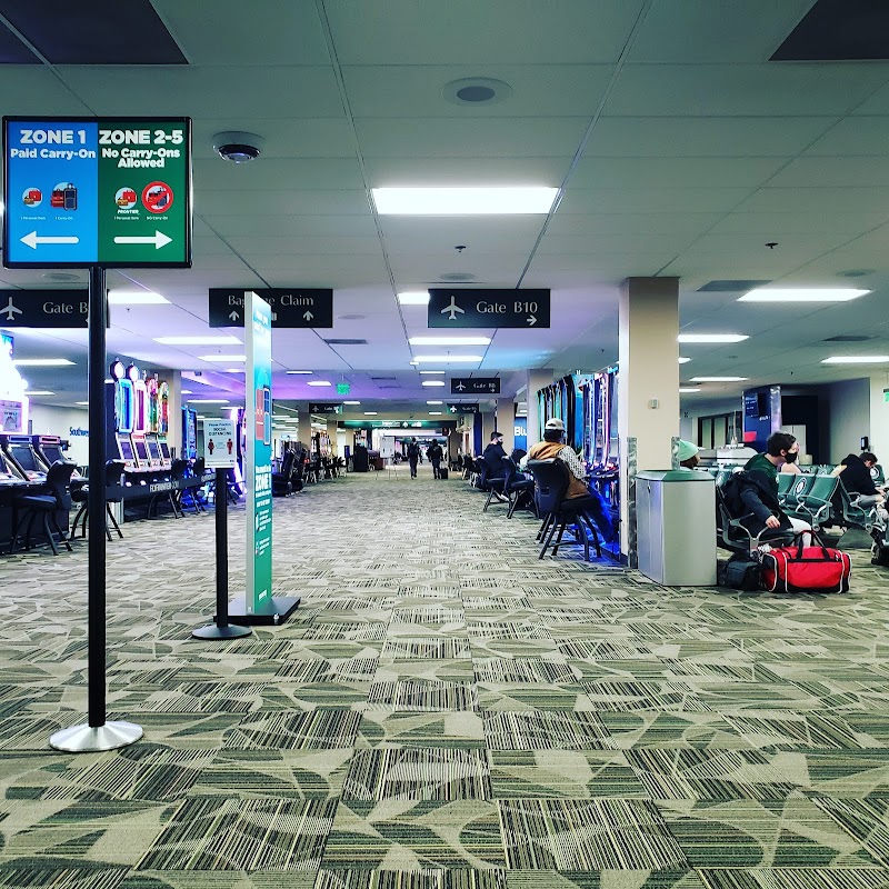 Reno-Tahoe International Airport Vending Machine Location