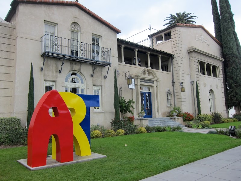 Riverside Art Museum Vending Machine Location