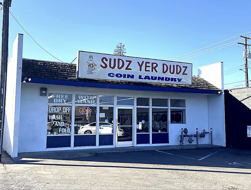 Sudz Yer Dudz Laundromat Vending Machine Location