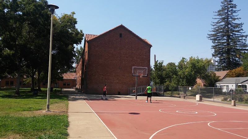 Coloma Community Center & Parks and Recreation Vending Machine Location