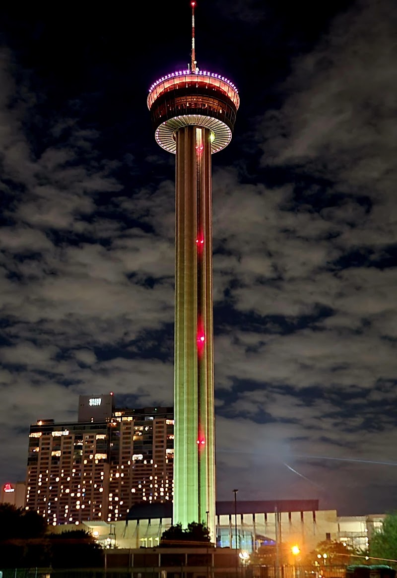Tower of the Americas Vending Machine Location