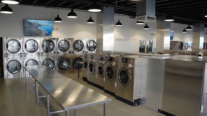 QuickSPIN Laundromat Vending Machine Location