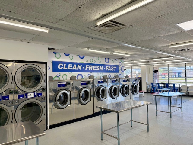 Super Spin Laundromats Vending Machine Location